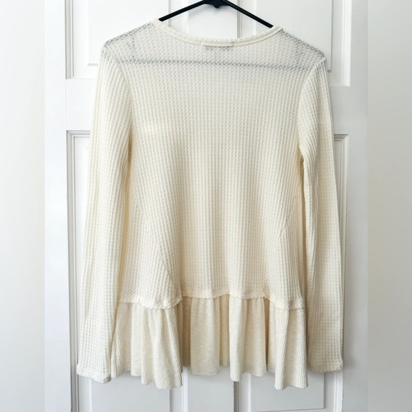Anthropologie - Eri + Ali - Waffle Knit V- Neck Peplum Top – Cream – Size XS - Picture 8 of 12